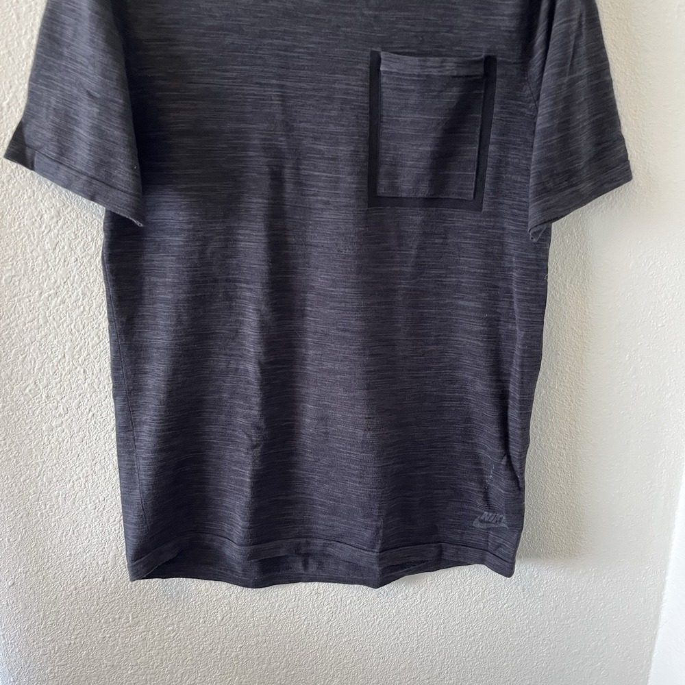 NIKE T-shirt Men's Small Tech Knit Pocket Short Sleeve Black 729397 010 - Picture 5 of 16